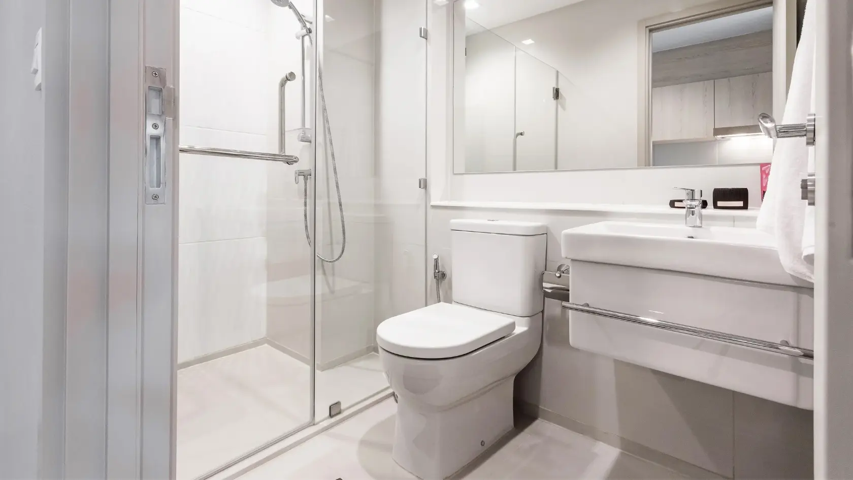 Is a Leaking Toilet an Emergency